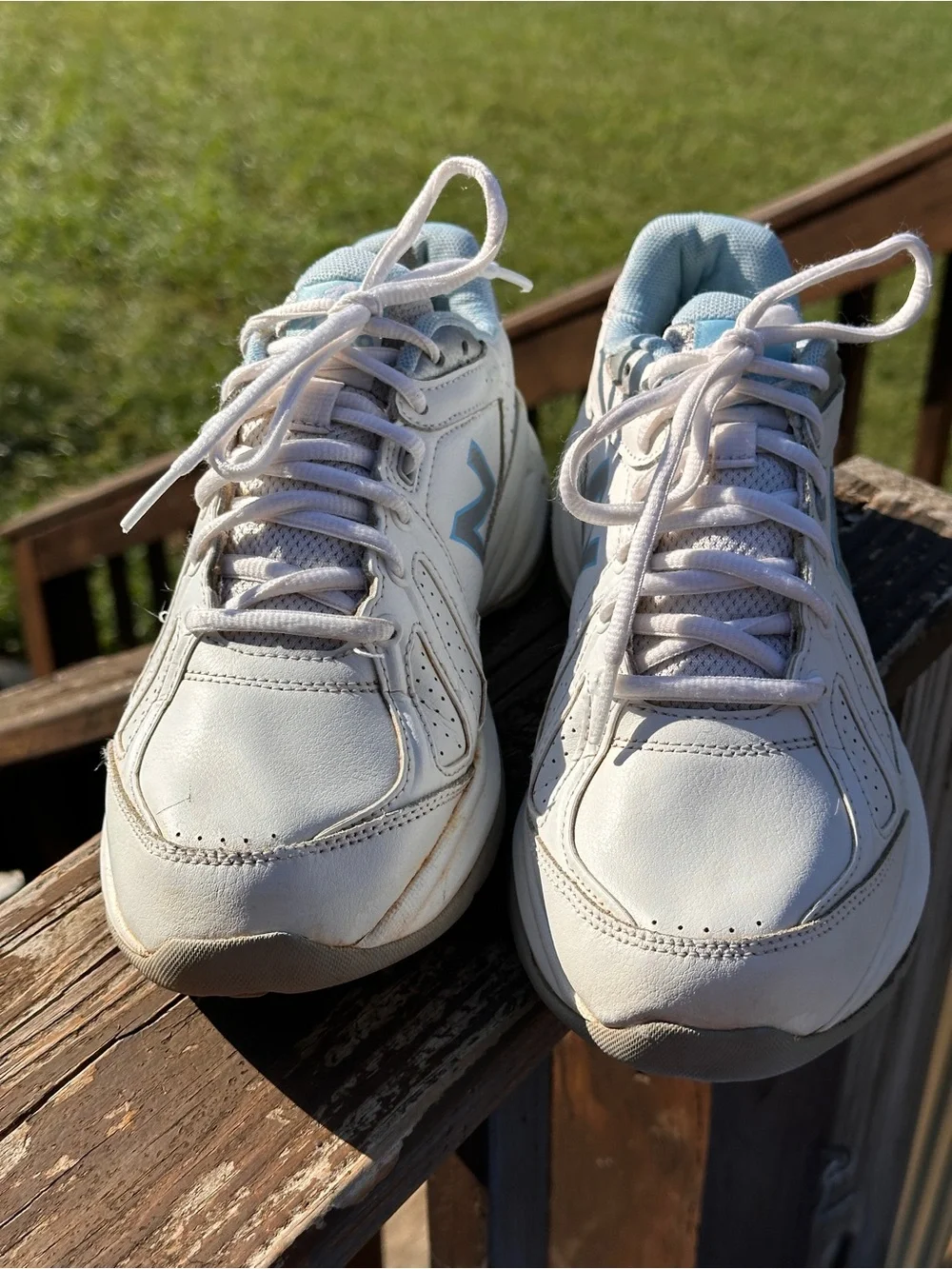 New Balance 409 Womens 9.5 Walking Shoes White Blue Silver